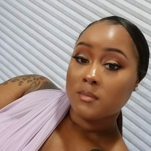 Meet your Posher, Karmala